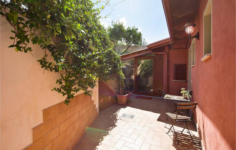 115sqm Apartamento con aire acondicionado, piscina y terraza cerca de la playa y restaurantes in Nocera Terinese, Provincia de Catanzaro