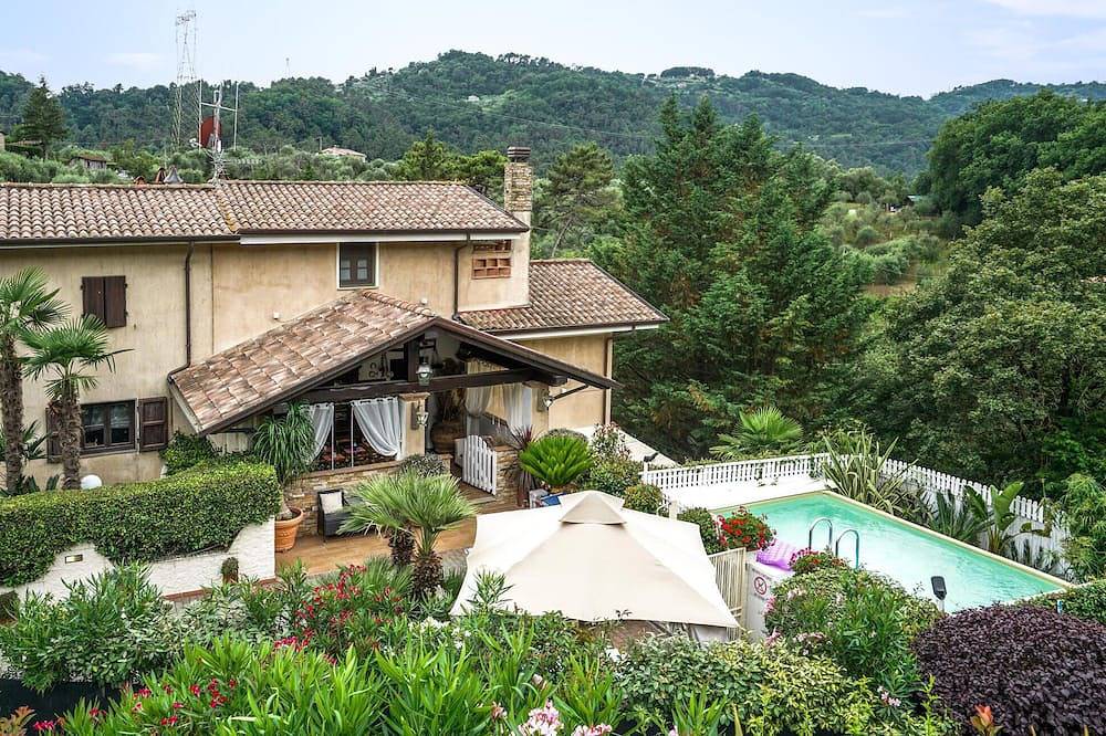 Bella casa a Pontemazzori con Wifi in Camaiore (Toscana), Riviera Toscana