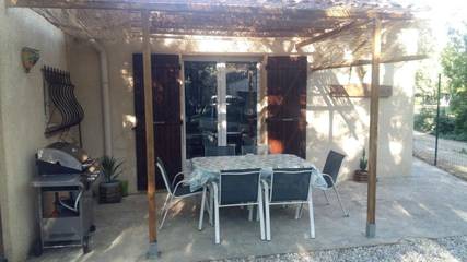 Gîte pour 5 personnes, avec piscine et jardin à Saint-Julien-de-Cassagnas