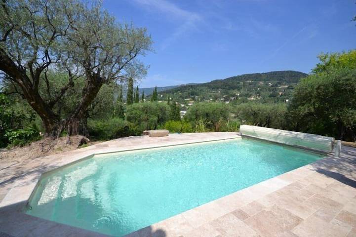 Vakantiehuis voor 7 personen, met terras en tuin in Grasse