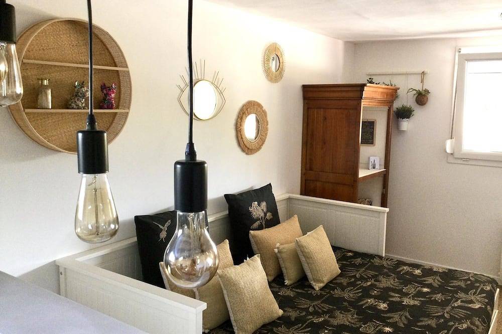 Quiet location near the Loire and Nantes in Saint-Julien-de-Concelles, Nantes region