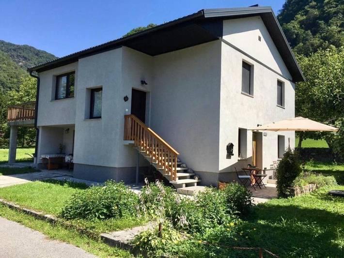 Location de vacances pour 8 personnes, avec jardin à Kobarid - 4