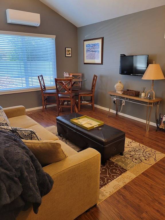 Ganze Wohnung, Zu Fuss In Die Stadt & Alte Mühle 1 Zum River-Modern / Attractive 1 Bdr Suite in Bend, Mt. Bachelor