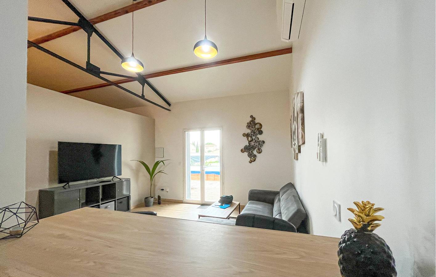 Appartement moderne avec piscine et WiFi, à 1000m du restaurant La Pichade in Arles, Région d'Arles
