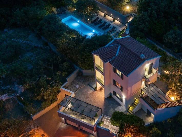 Ferienhaus für 6 Personen, mit Balkon und Pool in Krvavica - 3