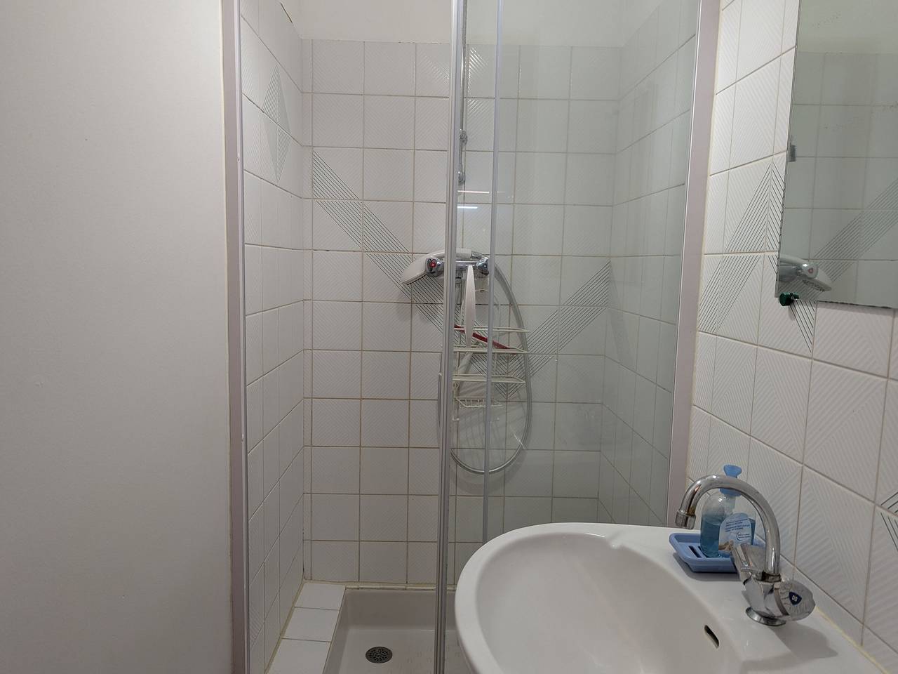 Room for 2 with private bathroom and breakfast included in Gidy, Loire Valley
