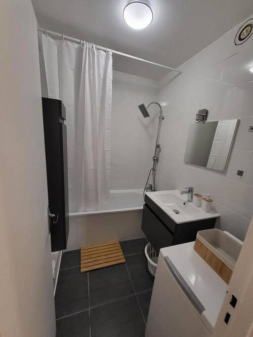 Gîte pour 4 personnes, avec terrasse et vue à Chaville - 2