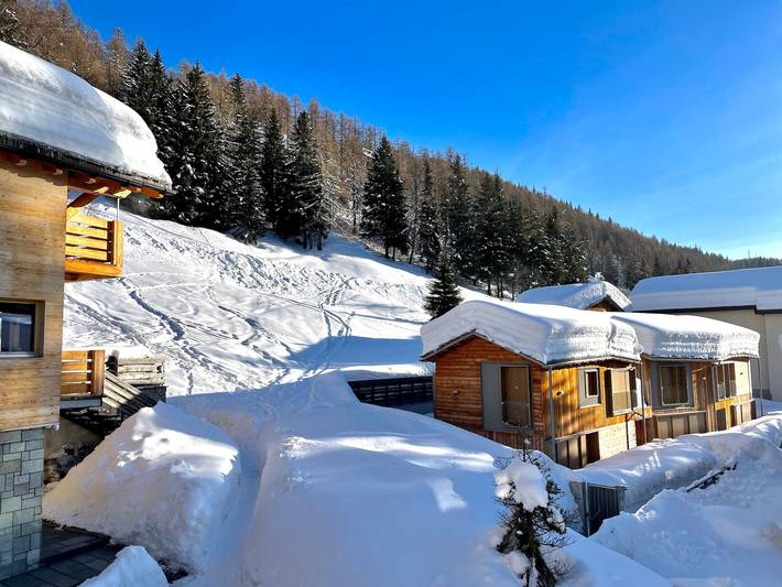 Appartement entier, Appartement « La Zoca » avec vue sur la montagne et balcon in Madesimo (Village), Madesimo