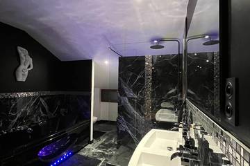 Appartement De Vacances pour 2 Personnes dans La Ville-du-Bois, Essonne, Photo 2