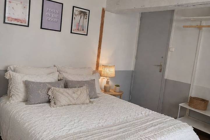 Location de vacances pour 6 personnes, avec jardin à Saint-Yrieix-la-Montagne - 4