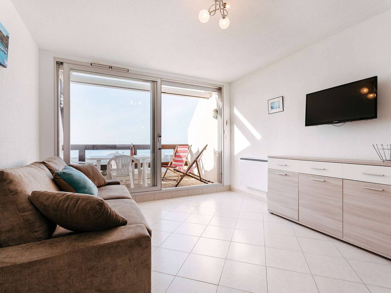 Studio entier, Studio à Carnac - 22m² - Face à la plage - Balcon - Parking privé in Carnac Plage, Carnac