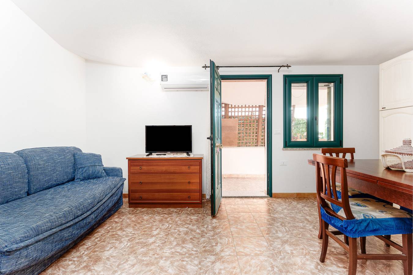 Holiday Home 'Sa Burrida Mare' with Sea View, Wi-Fi and Air Conditioning in Iscra E Voes, Nuoro Province
