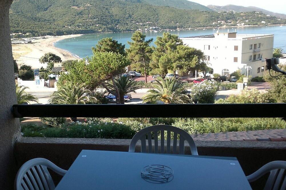 Ganze Wohnung, Nice apartment by the sea in Tiuccia, Calcatoggio