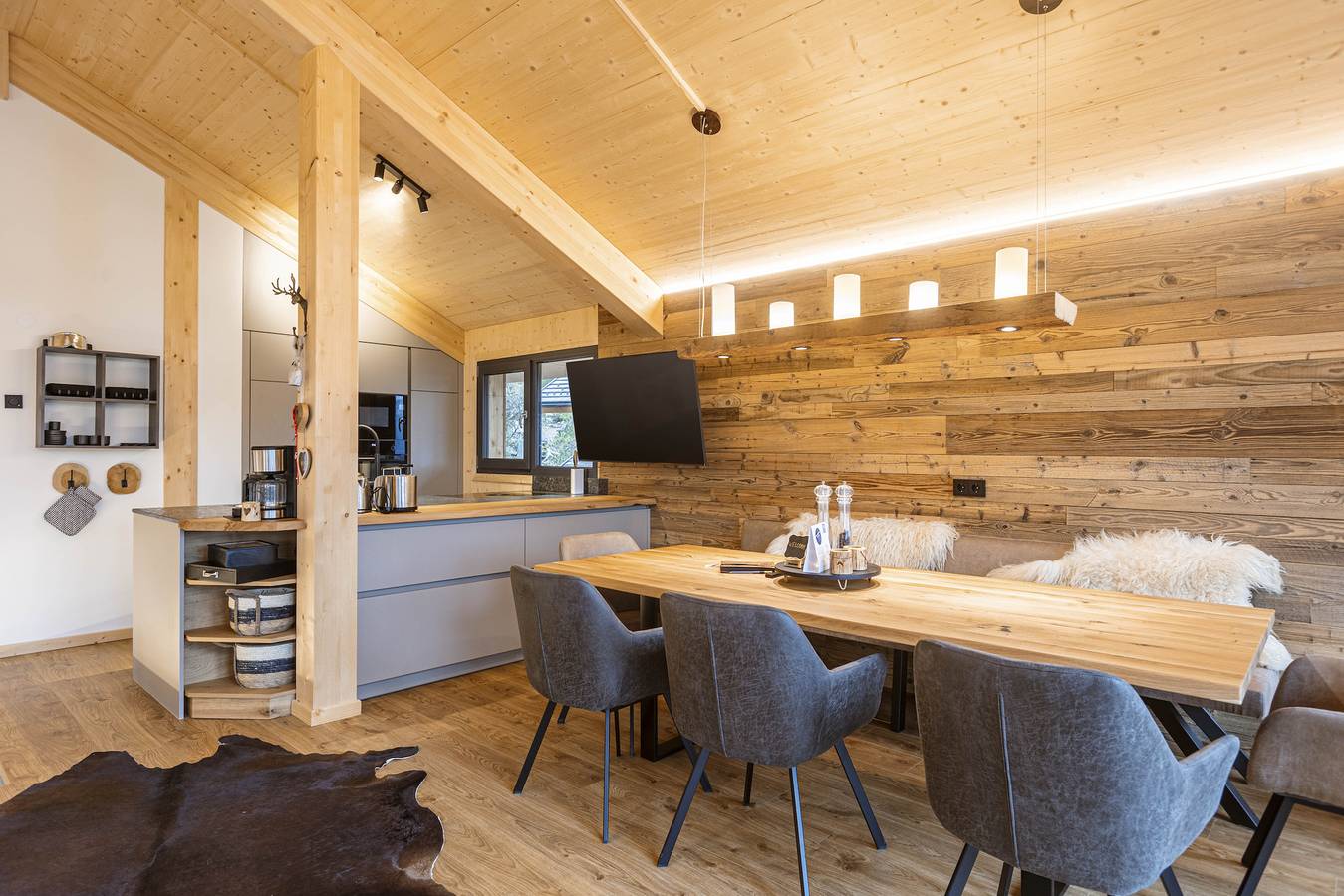 Superior Chalet # 24 mit Sauna & Hot Tub in Stadl-Predlitz, Turracher Höhe