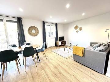Gîte pour 2 personnes, avec terrasse à Bourg-lès-Valence