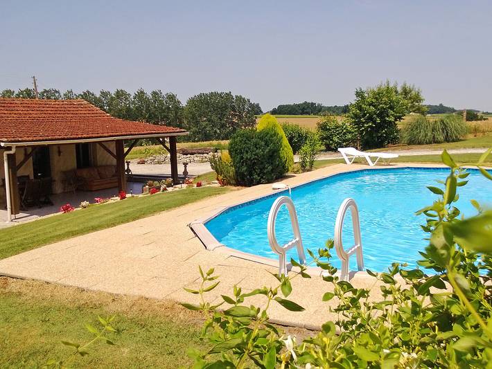 Maison de vacances pour 6 personnes, avec jardin ainsi que vue et terrasse en Charente - 2