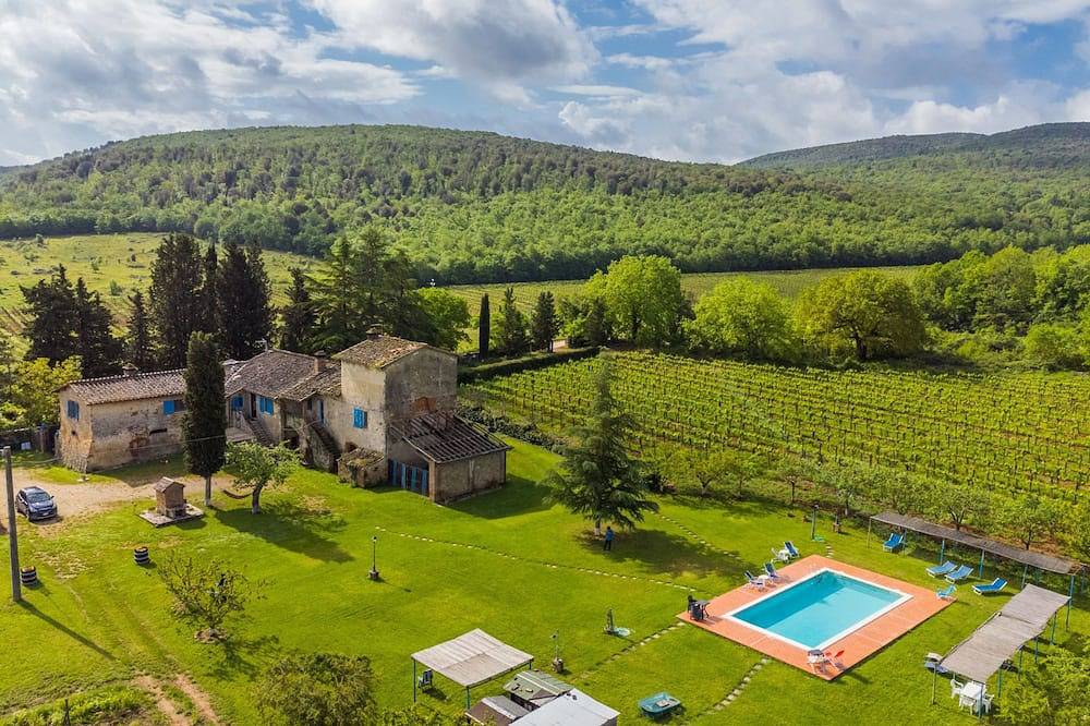 Agriturismo per 23 Persone in Monteriggioni, Chianti