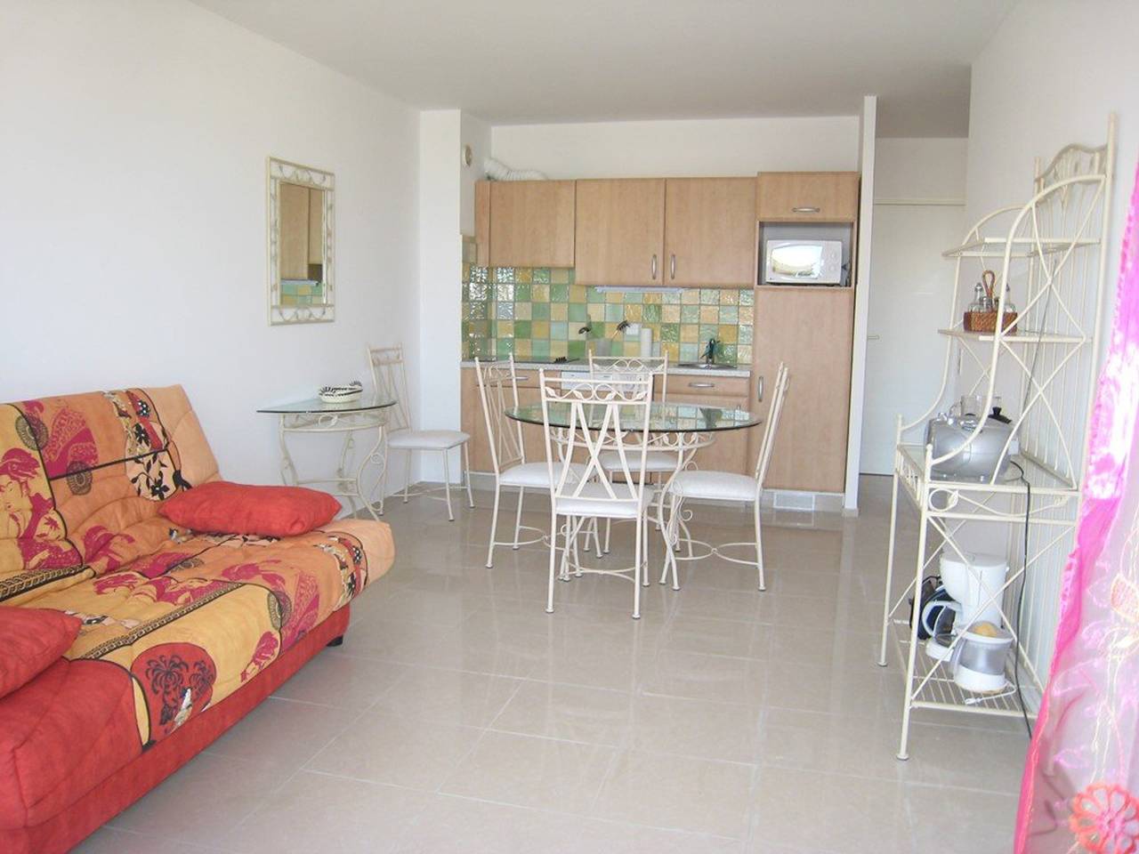 Appartement entier, Charmant T2 cabine 40m², centre-ville, balcon, clim, ascenseur, à Cavalaire-sur-Mer in Cavalaire-sur-Mer, Parc national de Port-Cros