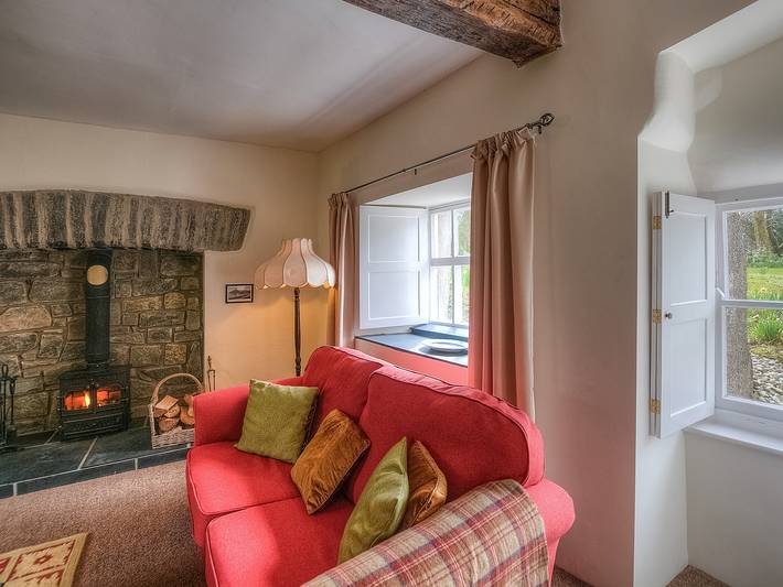 Bwthyn yr Ardd-Qc1198 in Criccieth, Gwynedd