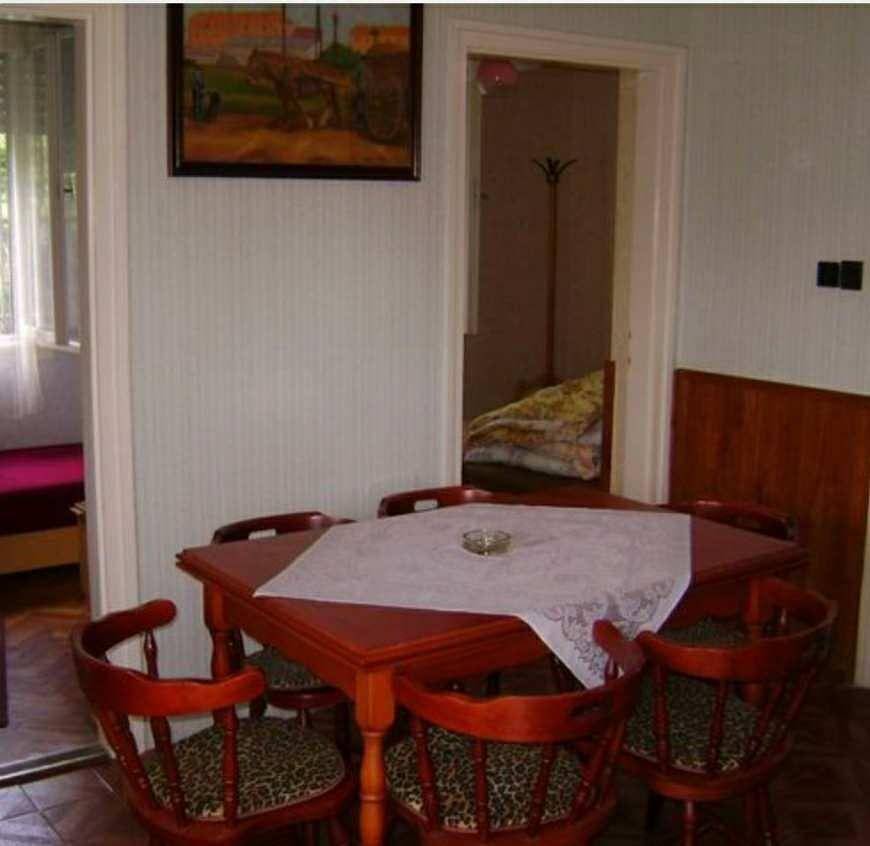 Ferienhaus mit eigenem Parkplatz in Balatonfenyves, Plattensee Südufer