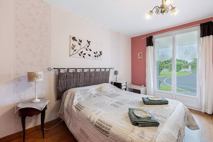 Location de vacances pour 6 personnes, avec jardin à Plougonven - 2