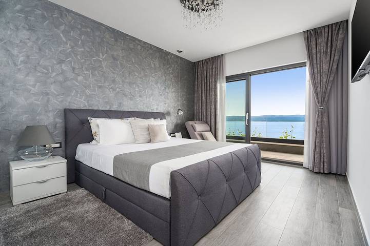 Villa pour 10 personnes, avec jacuzzi et jardin, animaux acceptés à Mimice - 2