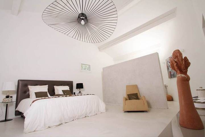 Gîte pour 2 personnes, avec jacuzzi à Allègre-les-Fumades