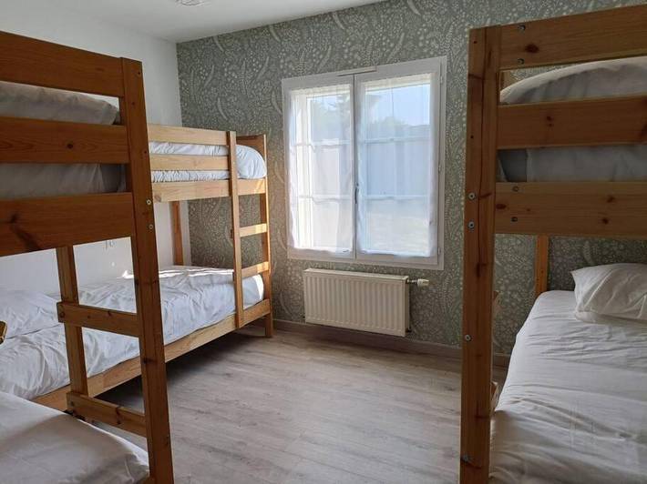 Location de vacances pour 12 personnes, avec jardin ainsi que piscine et jacuzzi à Chantonnay - 4