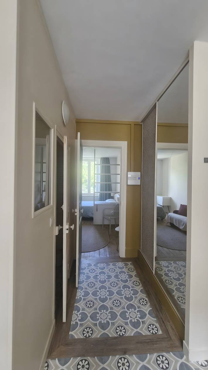 Hel lejlighed, Appartement Claudine-Villa Sans Souci-La Bourboule in La Bourboule, Volcans d'Auvergne Regional Nature Park