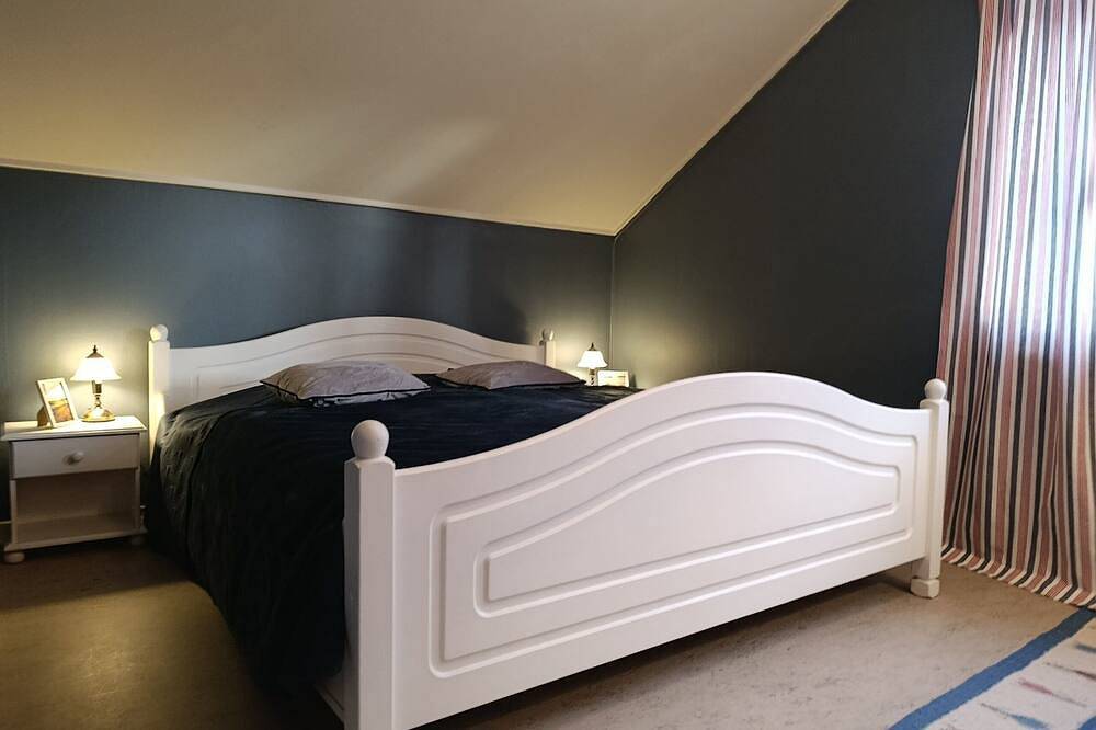 Ferienhaus zwischen Seen & Skigebiet in Dalarna – Hus Fee in Ludvika, Dalarna