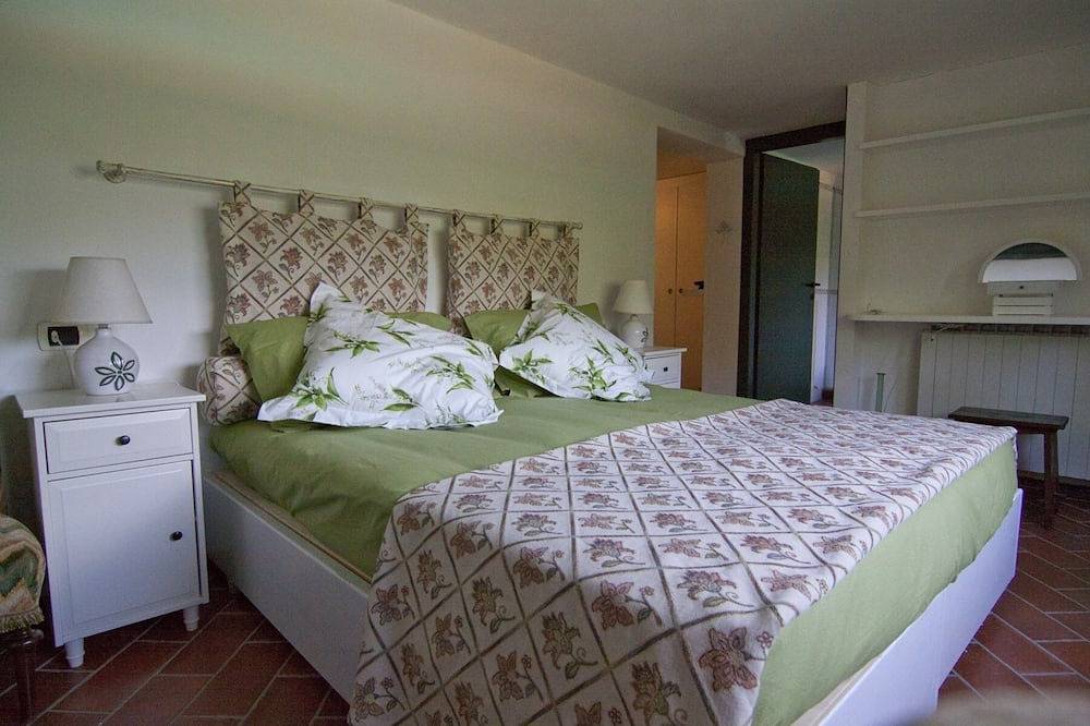 Komfortable Villa mit privatem Pool und großem Garten, in der Nähe von Como und Mailand in Montorfano, Brianza