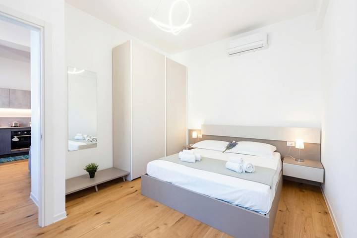 Appartamento intero, Central Apartment Piazza Dante Genova in Genova (Città), Genoa