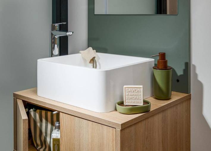 Hôtel pour 3 personnes, avec piscine et jardin, animaux acceptés dans Lac de Naussac - 4