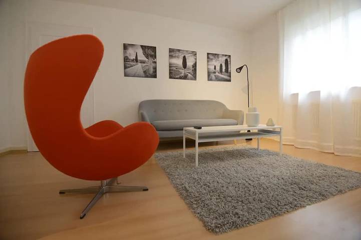Ferienwohnung für 5 Personen, mit Garten und Terrasse in Weinheim