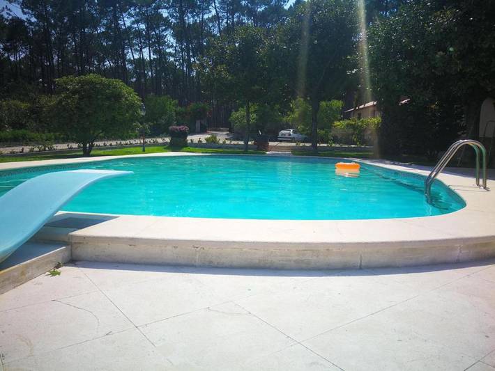 Casa rural para 8 personas, con vistas además de jardín y piscina en Mira