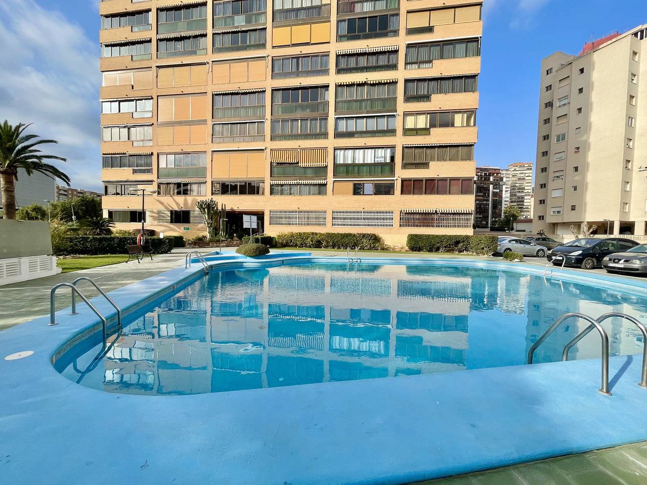 Entire apartment, Apartment with terrace near the beach - 2 guests in Benidorm, Costa Blanca