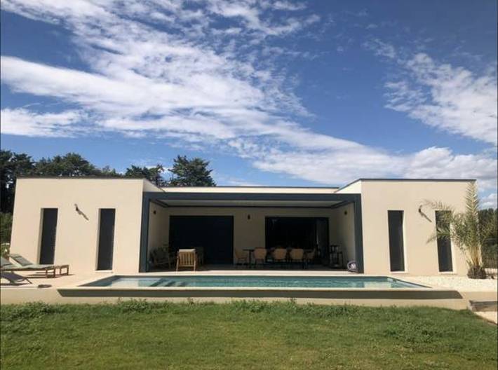 Villa für 8 Personen, mit Terrasse und Garten - 1