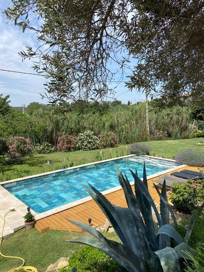 Maisonnette et piscine in Miramas, Côte méditerranéenne (France)
