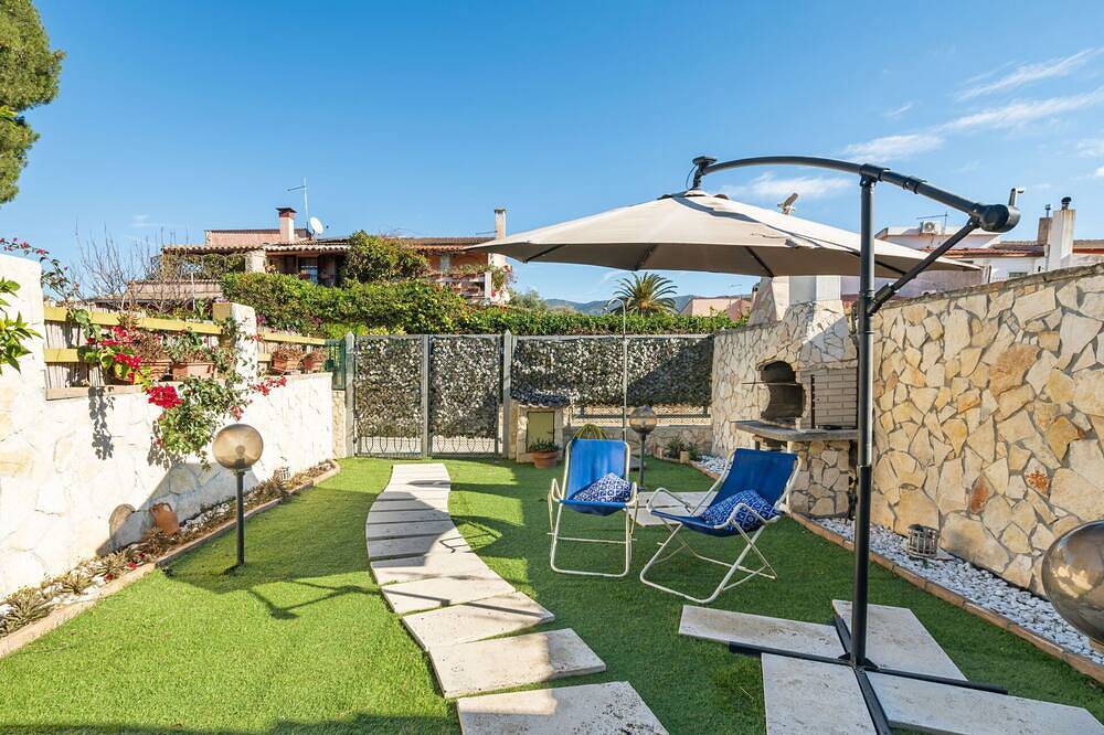 Ganze Wohnung, Schöne Wohnung für 4 Gäste mit Klimaanlage,  W-Lan, Tv, Terrasse und Panoramablick in Capitana, Cagliari Provinz