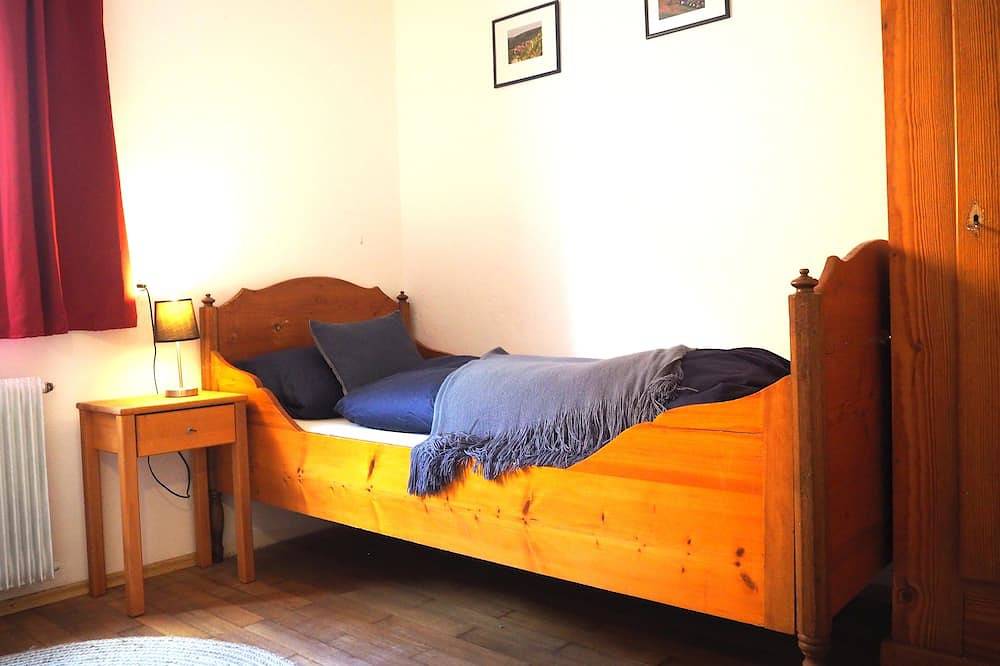 Ganze Wohnung, Ferienwohnung \"Feuerstein\"auf dem Bio-Bauernhof in Simmershofen, Taubertal