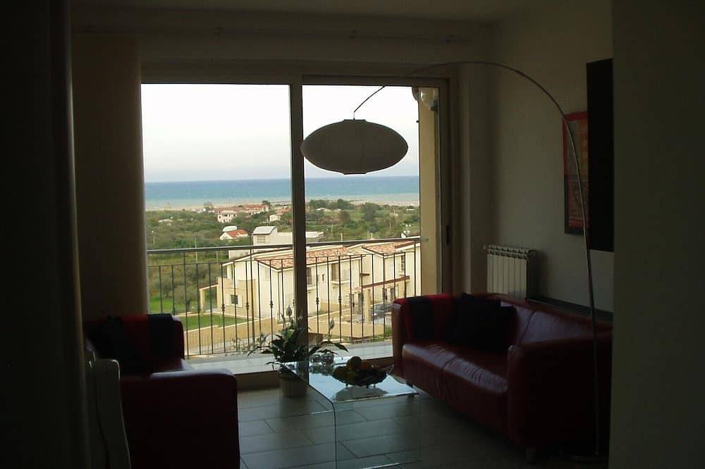 Süditalienisches Luxushaus mit Meerblick im Feriengebiet und Zugang zum Pool in Badolato, Catanzaro Provinz