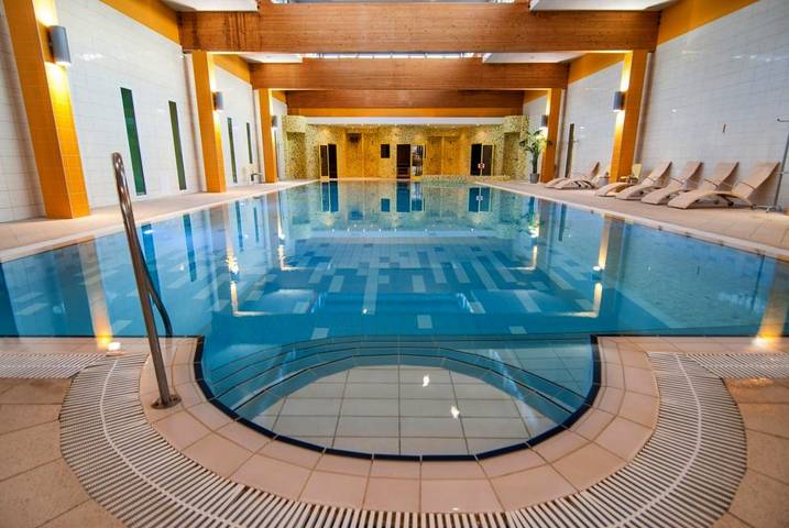 Apartament wakacyjny dla 2 osób, z sauna i basen oraz widok i ogród w Litwa