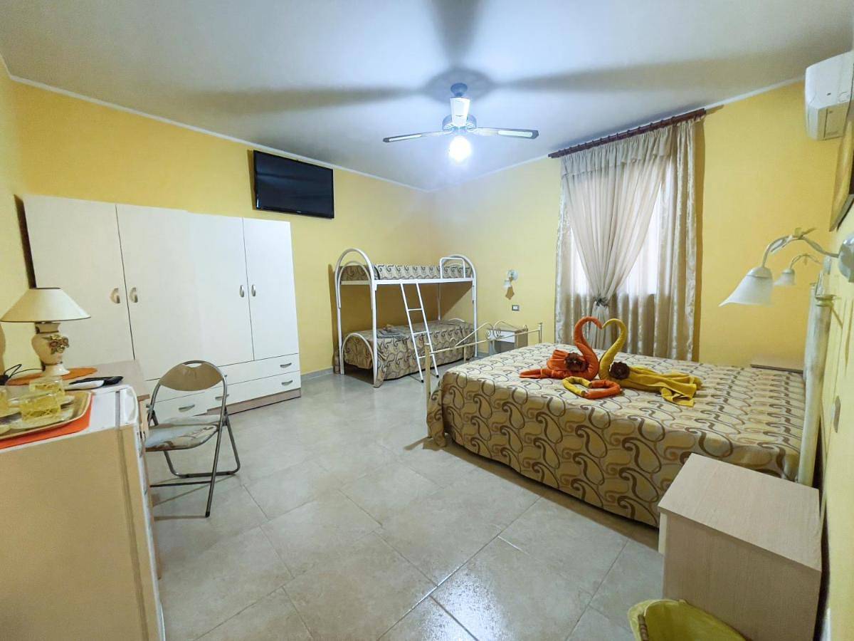 Double Room with Private Bathroom in Tricase, Provincia di Lecce