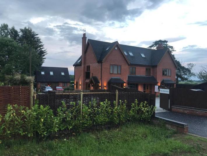 Holiday rental for 2 people, with Balcony and Terrace as well as Garden and Lake view in Warwickshire