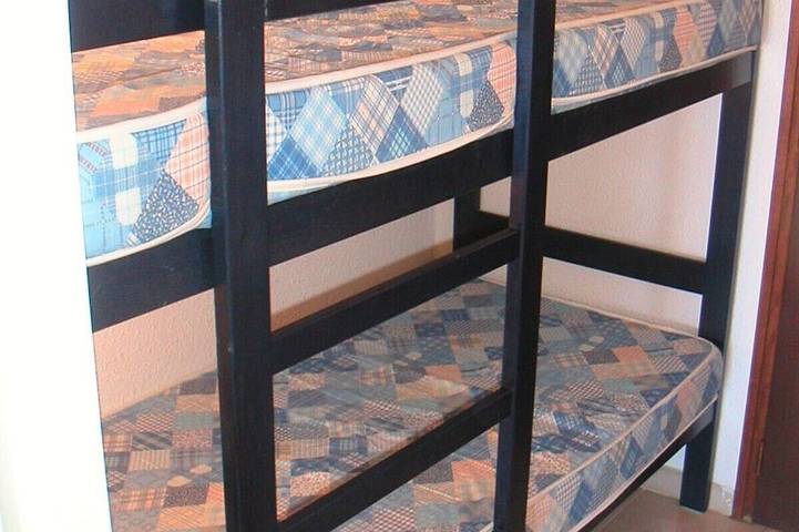 Gîte pour 4 personnes, avec jardin ainsi que piscine et terrasse dans Prunete - 3