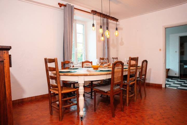 Location de vacances pour 10 personnes, avec jardin à Thonac - 4