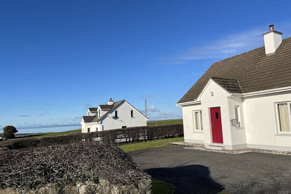 Cottage in a beautiful setting overlooking Galway Bay in Drumcreehy, County Clare