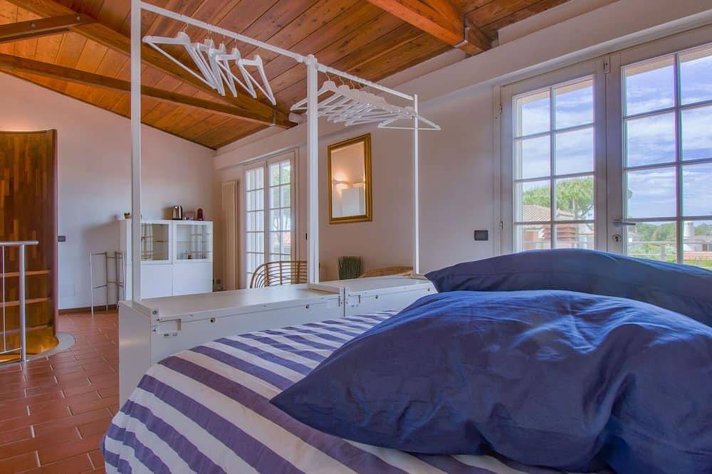 Alleinstehendes Ferienhaus mit Whirlpool,  W-Lan, Klimaanlage, Tv, Terrasse, Haustiere erlaubt in Pisa, Italienische Riviera