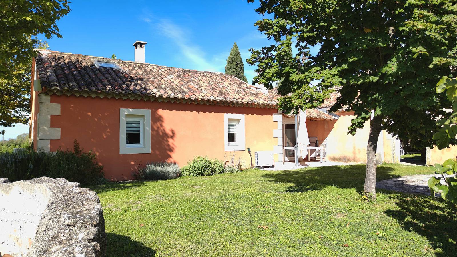 Entire apartment, 'Le Ventoux' with Mountain View, Wi-Fi and Air Conditioning in Tulette, Nyons region