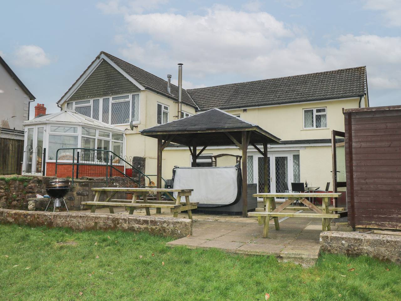 Greenhaven in Narberth, Pembrokeshire